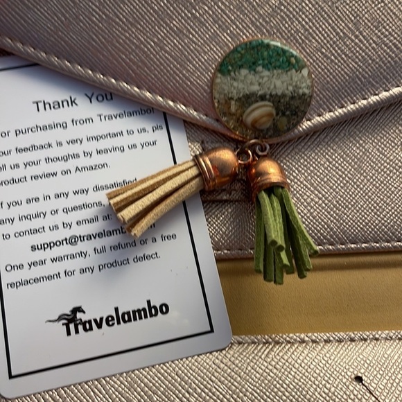 ๐ Travelambo Rose Gold Clutch Wristlet Travel Purse Organizer RFID NWOT - Picture 4 of 5